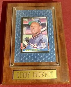 lot 184 image: 1985 Donruss Kirby Puckett Rookie Card Plaque