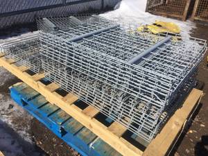 lot 7 image: 20pc Pallet Racking Wire Shelves 26