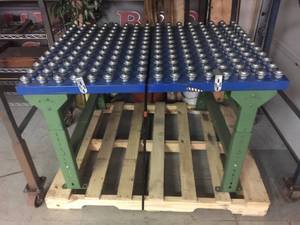 lot 22 image: Heavy Duty Roller Work Table