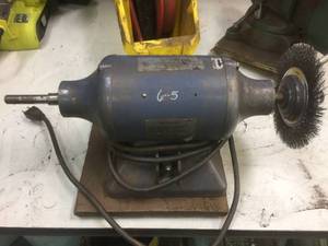 lot 55 image: Electric BufferGrinder