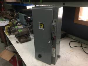 lot 69 image: SQUARE D Starter Motor Control BoxCircuit Panel