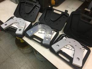 lot 76 image: 3 Sets Gorilla Ladder Static Hinge