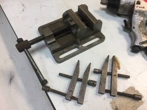 lot 77 image: Machinist Vise - Clamps