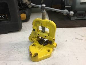 lot 78 image: Pipe Vise
