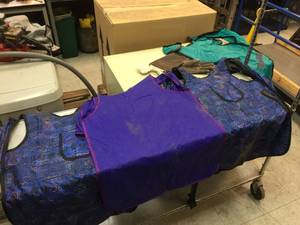 lot 89 image: 4 X-Ray Protective Aprons - Gloves