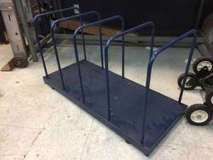 lot 119 image: Metal RackDividerOrganizer