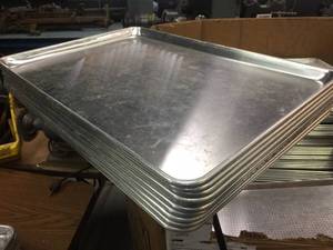 lot 133 image: 10 Aluminum Full Size Bun PanCookie Pan