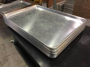 lot 134 image: 10 Aluminum Full Size Bun PanCookie Pan