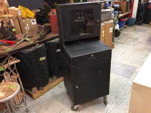 lot 174 image: Metal Rolling Cabinet