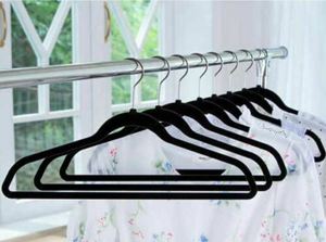 lot 61 image: Flocked Non-Slip Space Saving Hangers - 50 Pack