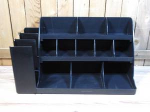 lot 70 image: Mind Reader Desktop Organizer
