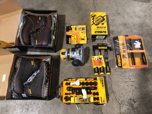 Mix lot of assorted Dewalt Tools, Customer returns review all pictures