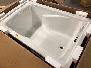 EverClean 5 ft. x 36 in. Soaking Tub with Reversible Drain in White Customer returns Review all pictures