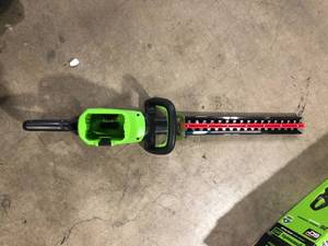 PRO 26 in. 60V Battery Cordless Hedge Trimmer (Tool-Only) by Greenworks  Customer returns Review all pictures
