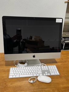Apple iMac 21.5 Desktop Computer Mid 2011