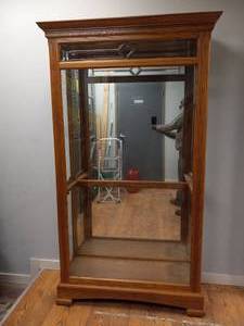 VINTAGE PULASKI CURIO