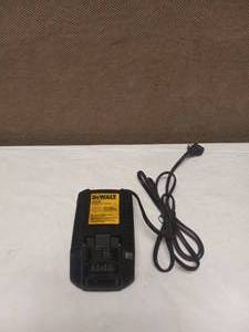 DEWALT BATTERY CHARGER DCB100