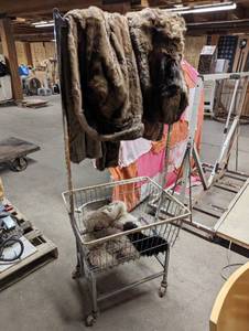 lot 55 image: Misc. Fur Items And Laundromat Cart