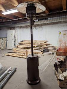 lot 82 image: Rolling Patio Heater