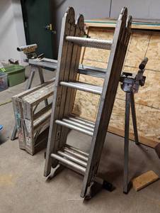lot 109 image: Sawhorse And Two Ladders