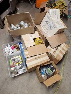 lot 110 image: Large Collection Of Lightbulbs