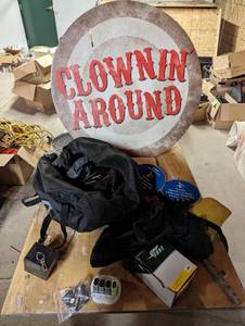 lot 125 image: Folding Table And Tabletop Contents