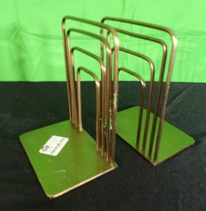 lot 87 image: Metal Wire Decorative Bookends Brass Finish - Hearth & Hand with Magnolia