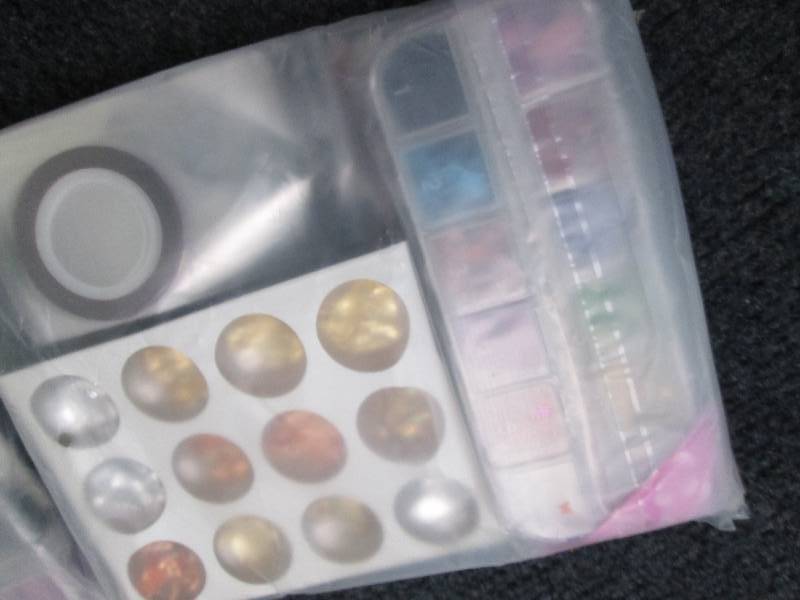 4 Nail Art Sets...