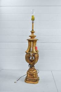 lot 17 image: Large Gilt Wood Table Lamp