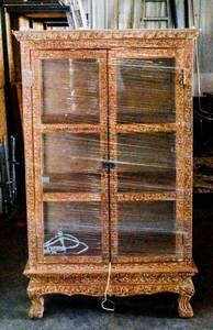 lot 85 image: Gilt Wood Floral Showcase 3