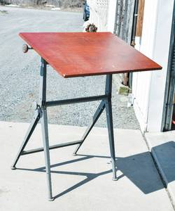 lot 122 image: Vintage Wood and Metal Drafting Table