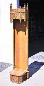 lot 126 image: Vintage Gothic Style Wood Pedestal or Statue Stand