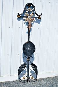 lot 131 image: Vintage German Metal Crucifix Grave Marker