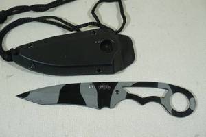 lot 49 image: Master Cutlery 7 Neck Knife