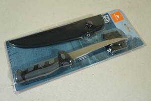lot 53 image: Ozark Trail 7 Fillet Knife