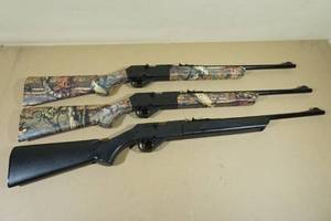 lot 44 image: 3 Daisy Powerline 35 BB Rifles