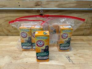 lot 70 image: ARM & HAMMER Lot of 8 Boxes of Cat Litter Deodorizer (1 LB each)