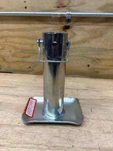 lot 79 image: CURT Pin-On Jack Foot (Fits 2 Tube, 2,000 lbs., 8-12 Height)