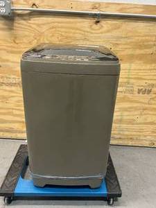 lot 104 image: KRIB BLING 1.8Cu.ft Portable Washing Machine, 17.7 lbs Large Capacity Full Automatic Laundry Washer for Household Use, Compact Washer for Home Apartment, Dorm, RV