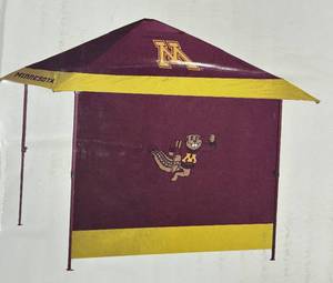 lot 29 image: Logobrands Minnesota Gophers 12 x 12 Canopy with Side Panel