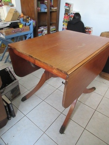 lot 102 image: CRADDOCK DUNCAN PHYFE STYLE DROP LEAF DINING TABLE