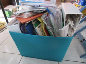 lot 803 image: VINTAGE COOKBOOKS, COOKBOOK BUILDING ACCESSORIES, COOKING MAGAZINES AND MORE