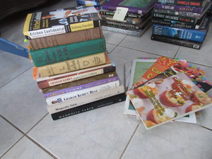 lot 811 image: COOKBOOKS BY GRAHAM KERR, ANDREW BOURDAIN, PATTI LABELLE AND MORE