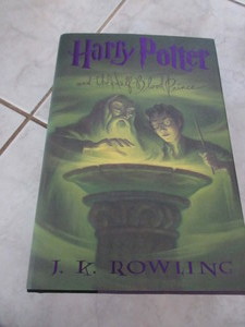 lot 820 image: HARRY POTTER AND THE HALF BLOOD PRINCE - FIRST AMERICAN EDITION