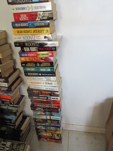 lot 824 image: BEST SELLERS AND MYSTERIES IN PAPERBACK