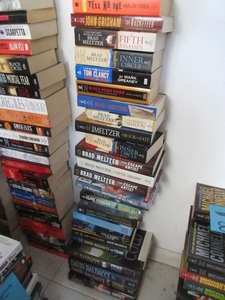 lot 826 image: BESTSELLERS AND MYSTERIES