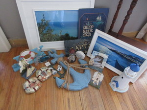 lot 954 image: NAUTICAL THEMED ITEMS