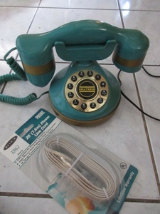 lot 417 image: VINTAGE, TSG, HOLLYWOOD PUSH BUTTON PHONE