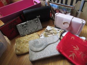 lot 502 image: DRESSY PURSES AND EVENING BAGS