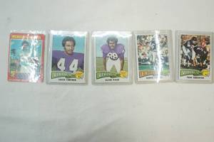 trading sports cards